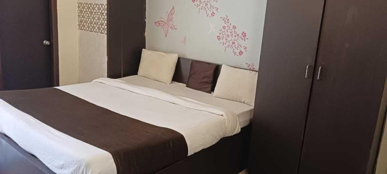 Oyo Stellar Resort Бхубанешвар Екстериор снимка