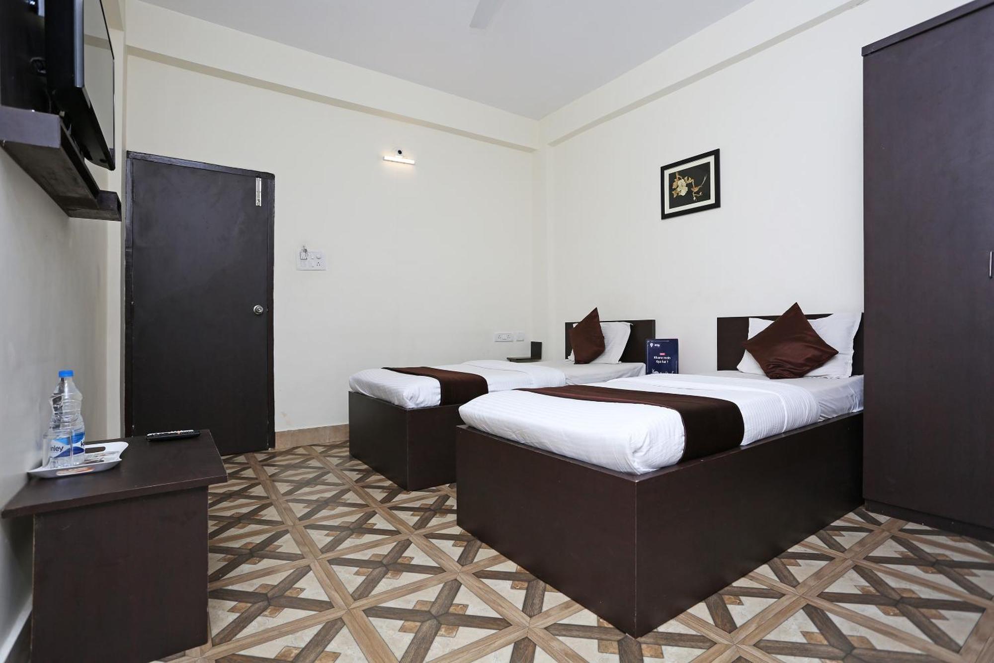 Oyo Stellar Resort Бхубанешвар Екстериор снимка